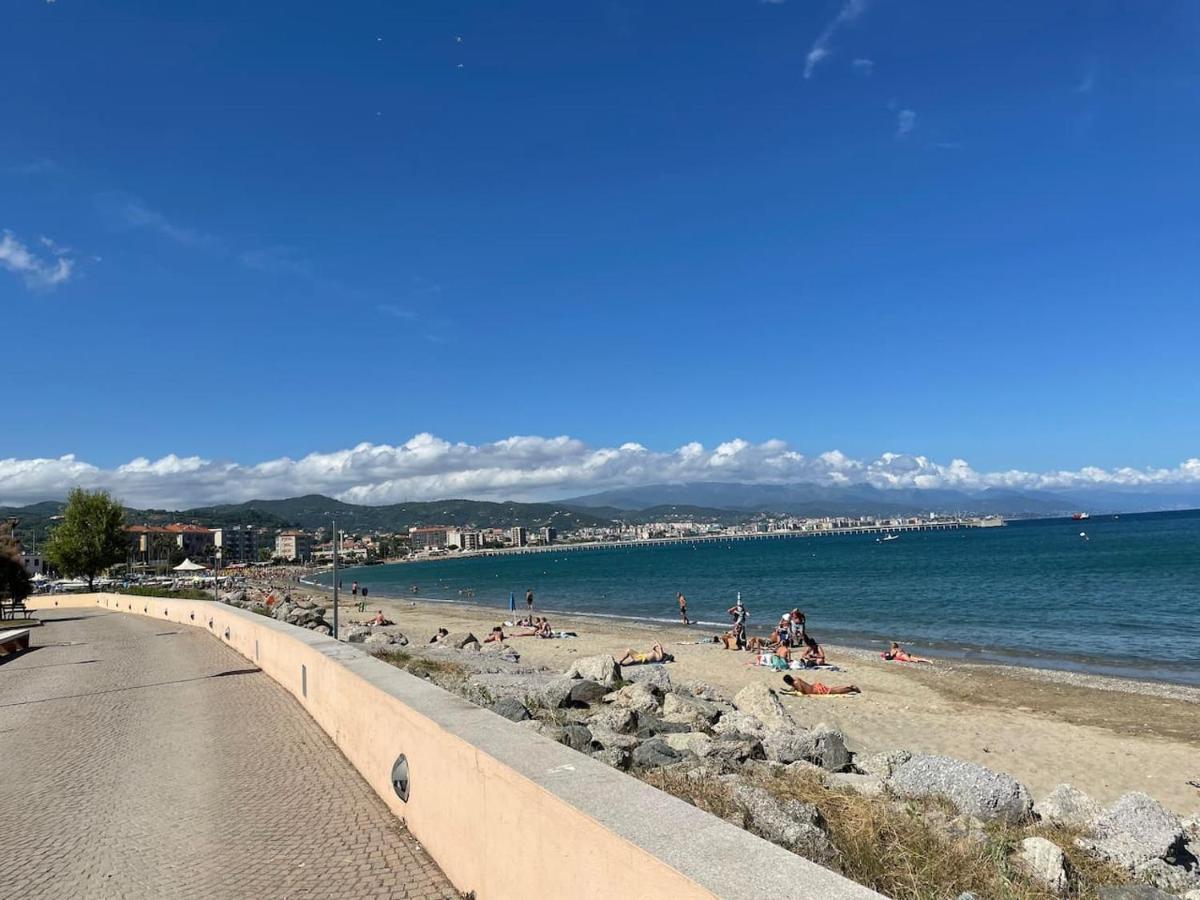Autumn Leilighet Vado Ligure Eksteriør bilde